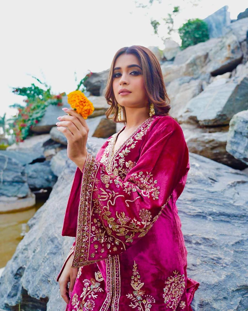 Magenta Pink Heavy Velvet Suit Set (Fully Stitched)